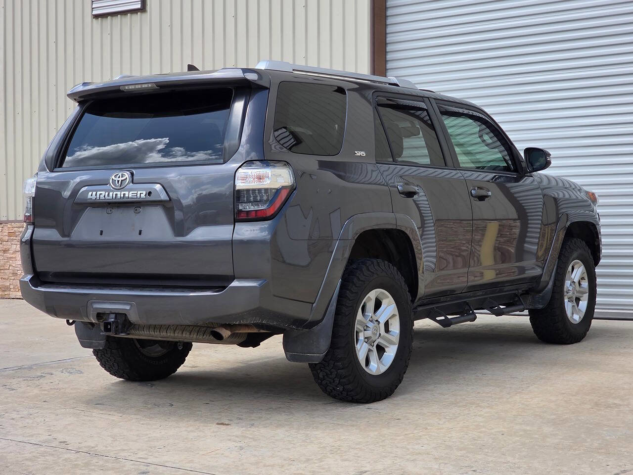 Used 2018 Toyota 4Runner SR5 Premium AWD/4WD image 5