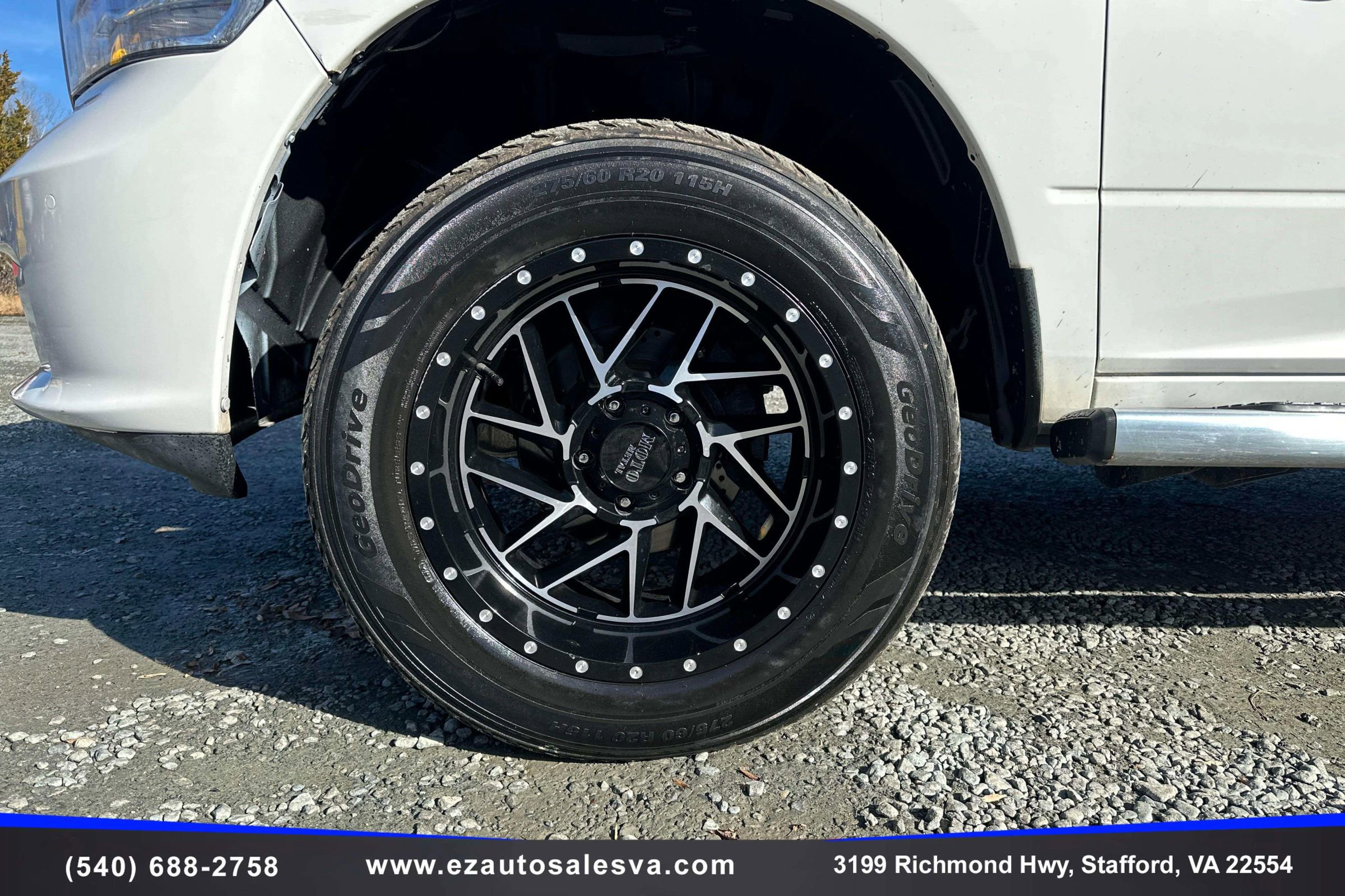 Used 2015 RAM 1500 Limited image 10