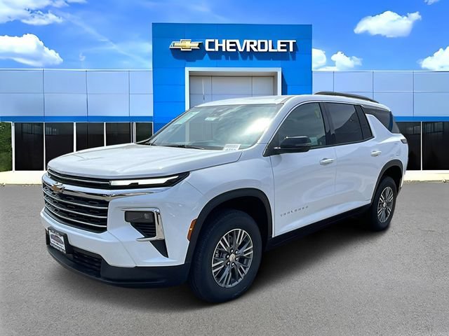 New 2026 Chevrolet Traverse LT w/ LPO, Floor Liner Package FWD image 8
