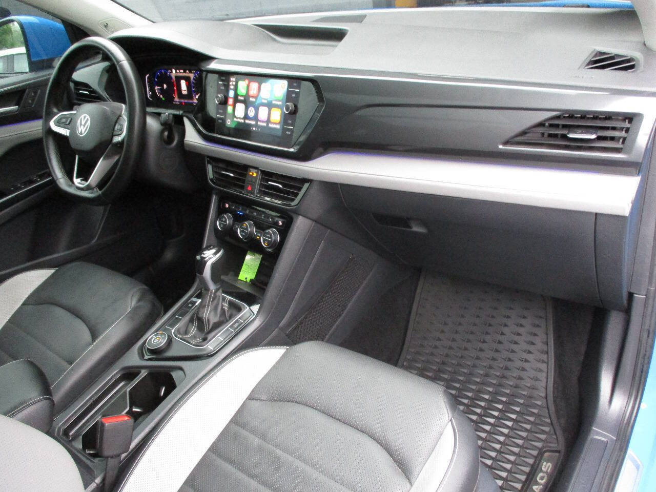 Used 2022 Volkswagen Taos SEL image 21