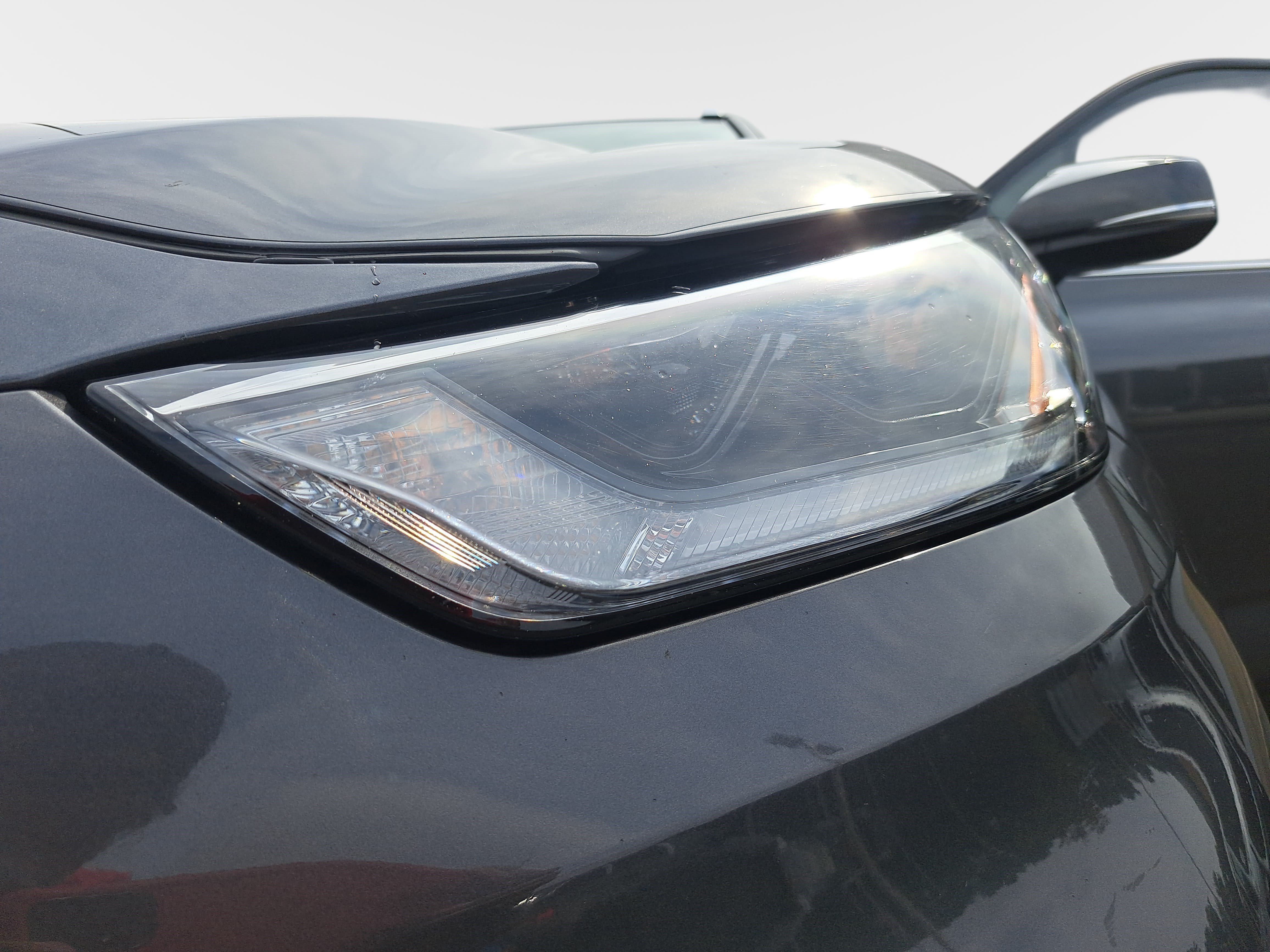 Used 2021 Toyota Highlander XLE FWD image 30