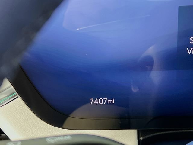 Certified 2025 Buick Enclave Avenir image 11