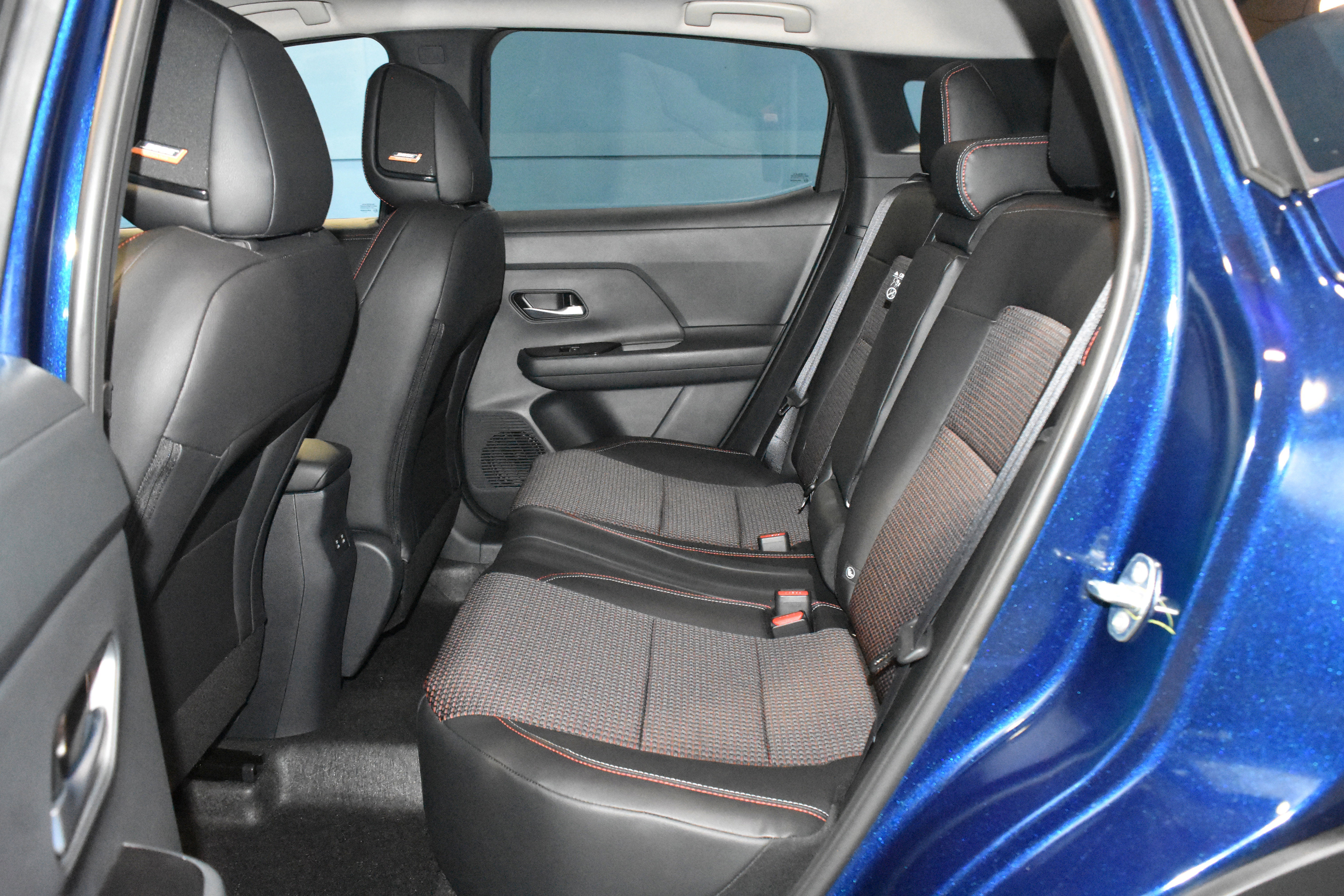 New 2026 Nissan Kicks SR w/ SR Premium Package image 17