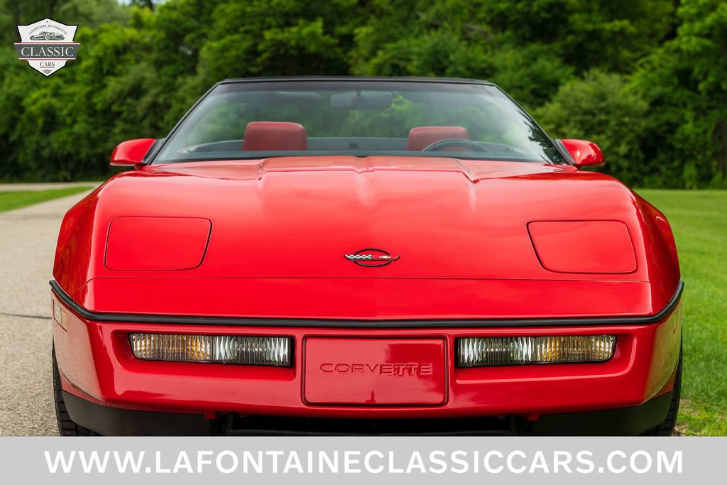 Used 1988 Chevrolet Corvette Convertible RWD image 24
