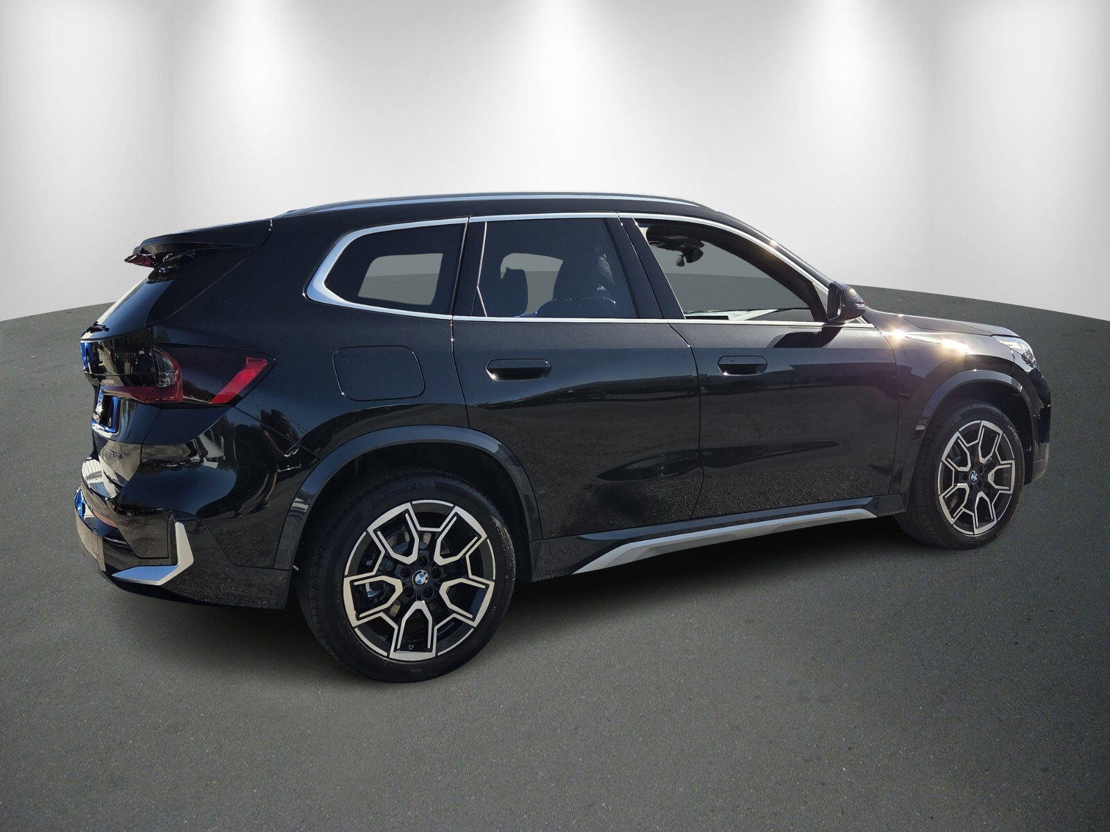 New 2026 BMW X1 xDrive28i w/ Convenience Package image 7