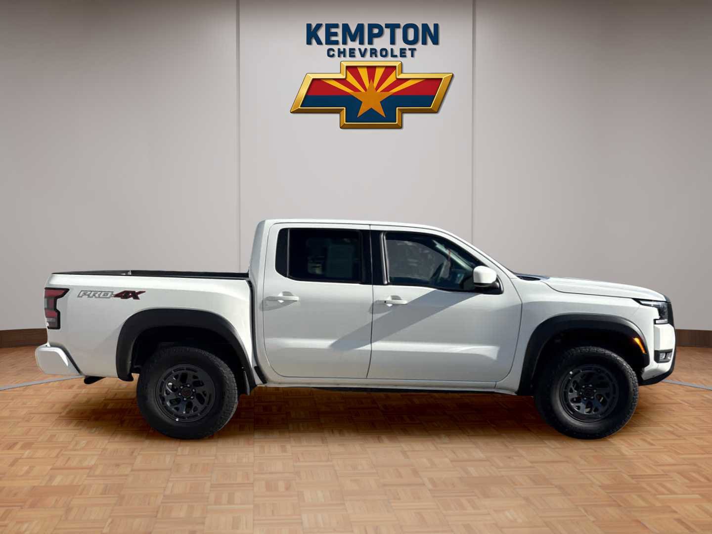 Used 2026 Nissan Frontier PRO-4X AWD/4WD image 7