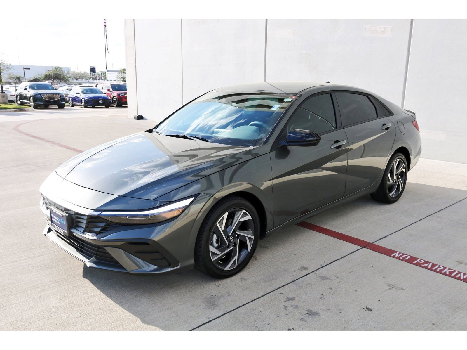 Certified 2025 Hyundai Elantra SEL image 4