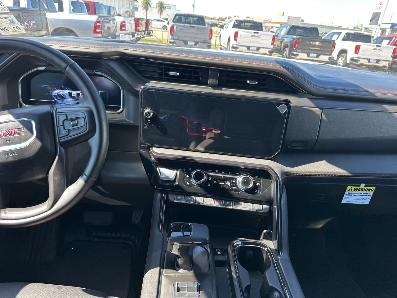 Used 2024 GMC Sierra 1500 AT4 w/ Technology Package image 10