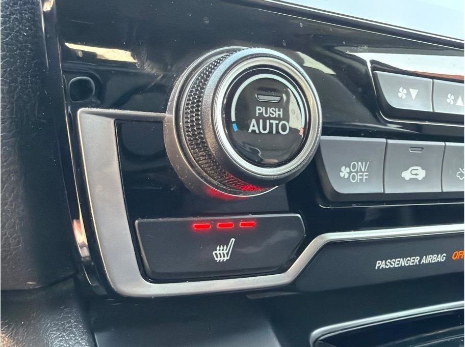 Used 2018 Honda CR-V Touring image 19