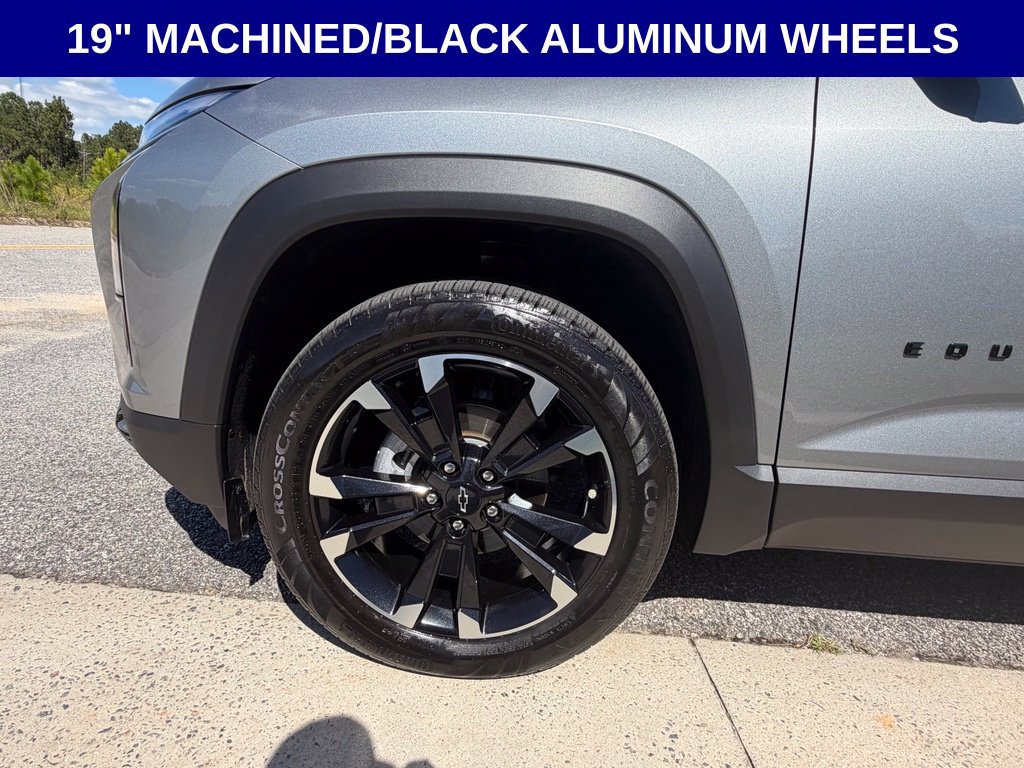 Used 2025 Chevrolet Equinox RS w/ Safety and Technology Package FWD image 5