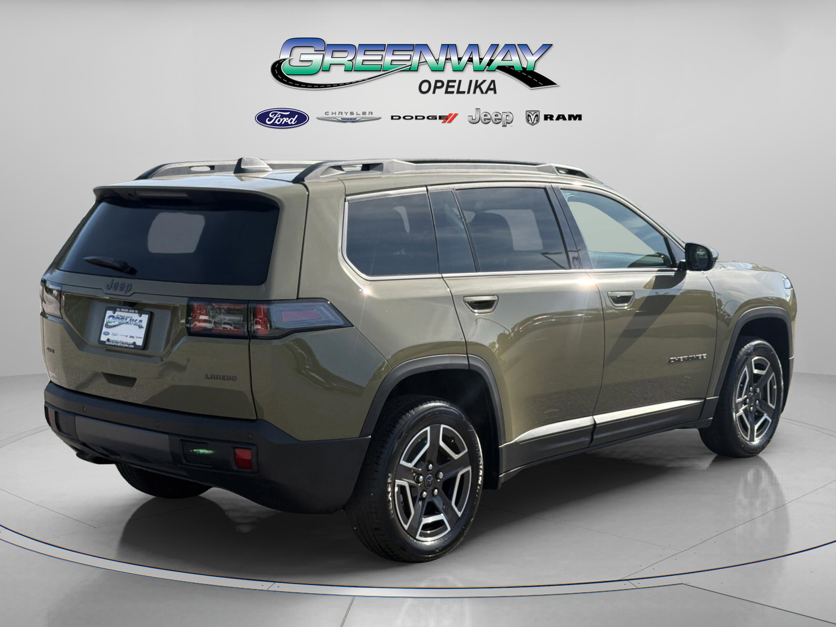 New 2026 Jeep Cherokee Laredo image 7