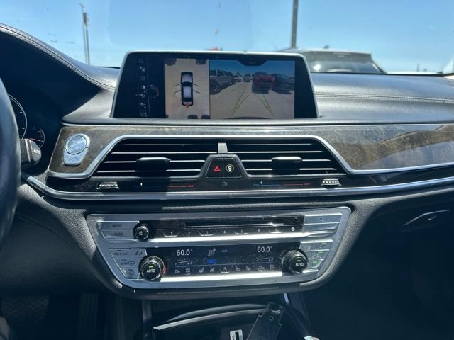 Used 2016 BMW 750i xDrive AWD/4WD image 9