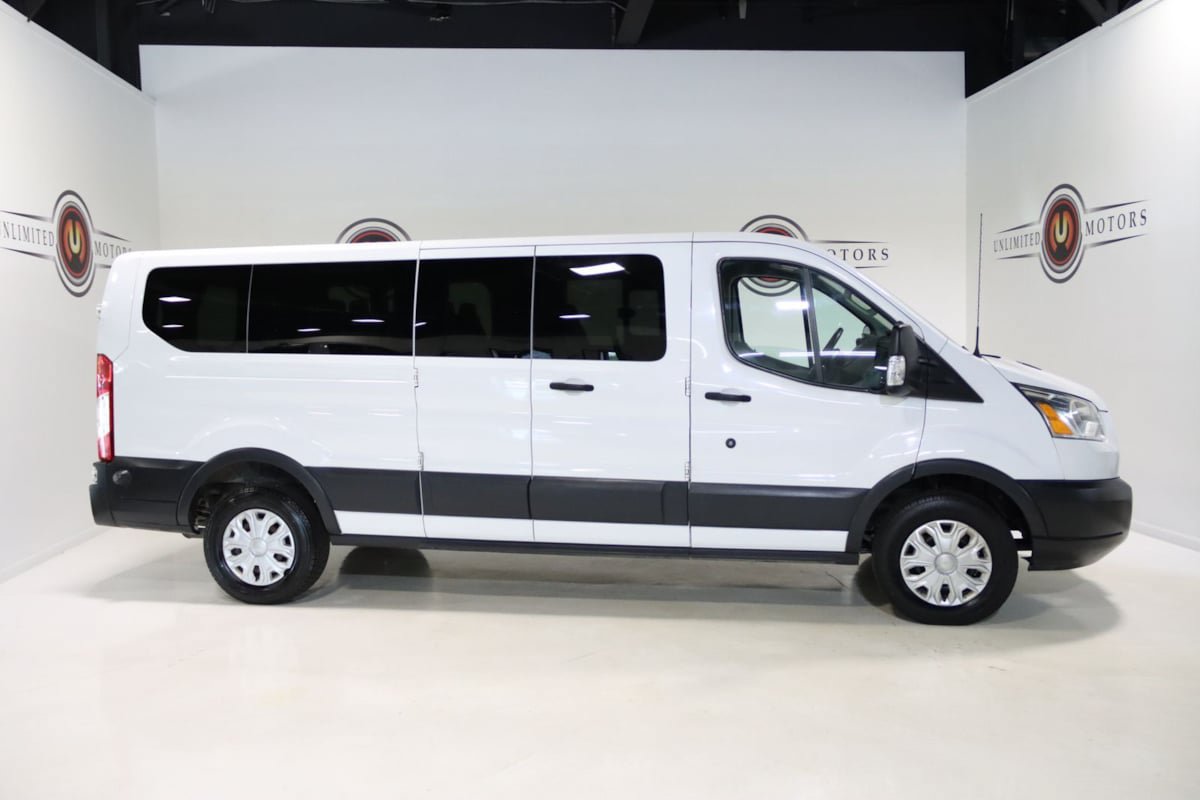 Used 2016 Ford Transit 350 XLT RWD image 5