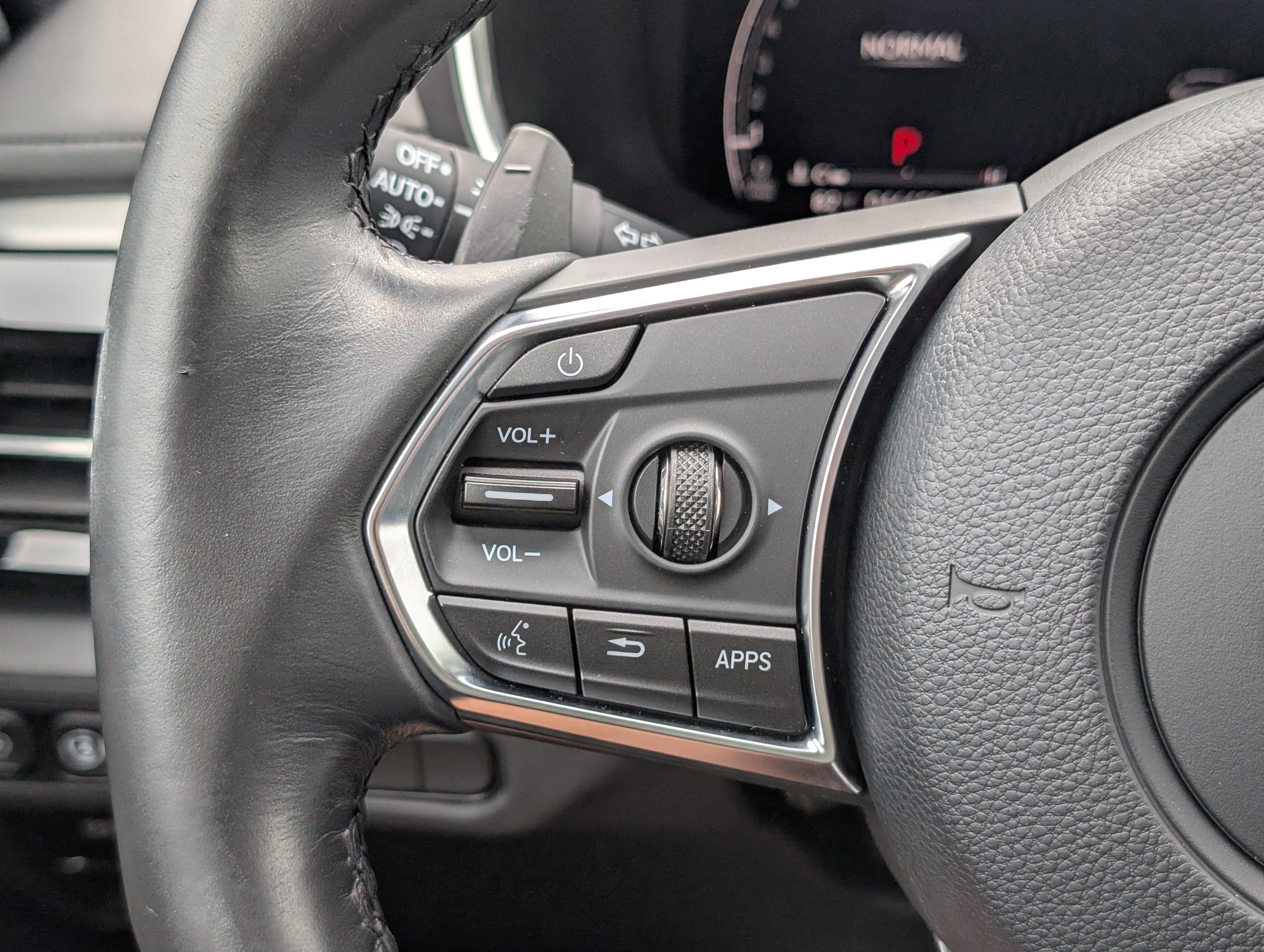 Certified 2024 Acura MDX FWD w/ Technology Package image 15