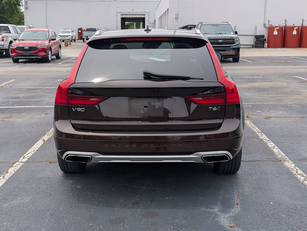 Used 2017 Volvo V90 T6 Cross Country AWD/4WD image 6