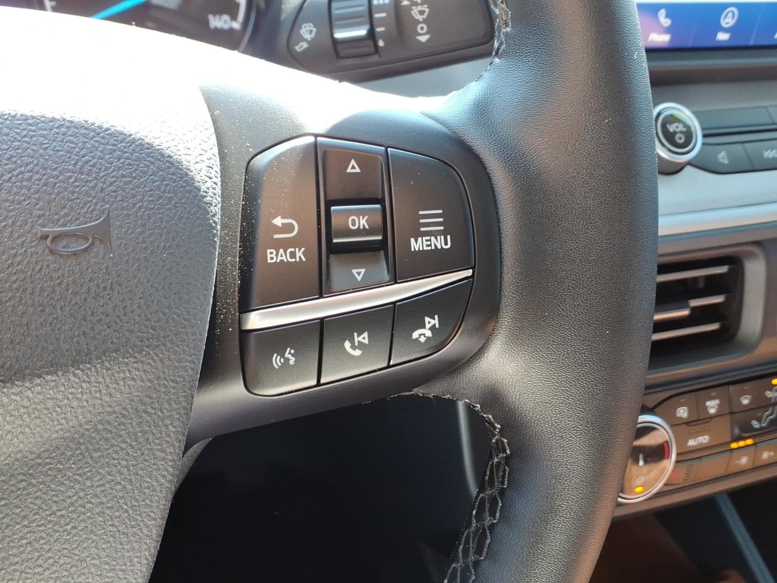 Certified 2023 Ford Maverick Lariat w/ Lariat Luxury Package AWD/4WD image 18
