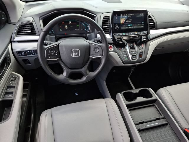 Used 2024 Honda Odyssey EX-L image 2