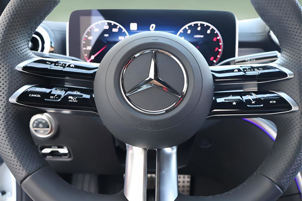 Used 2025 Mercedes-Benz CLE 450 4MATIC Coupe image 20