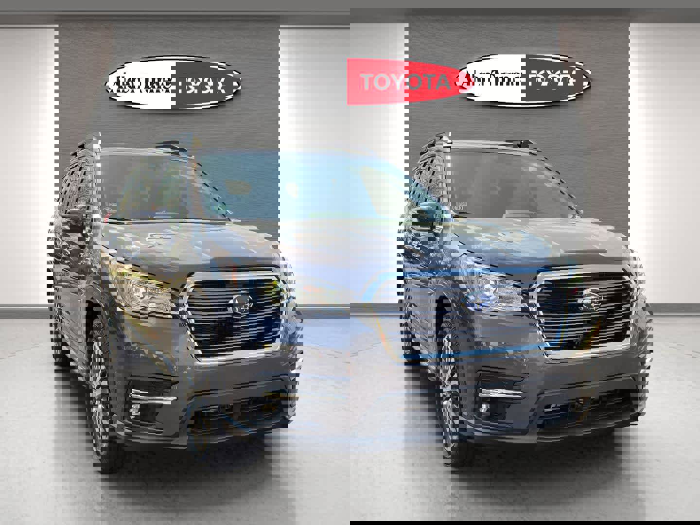 Used 2022 Subaru Ascent Limited image 2