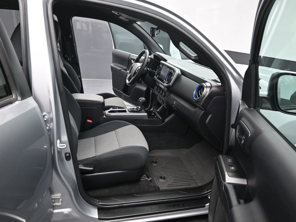 Used 2023 Toyota Tacoma TRD Sport image 31