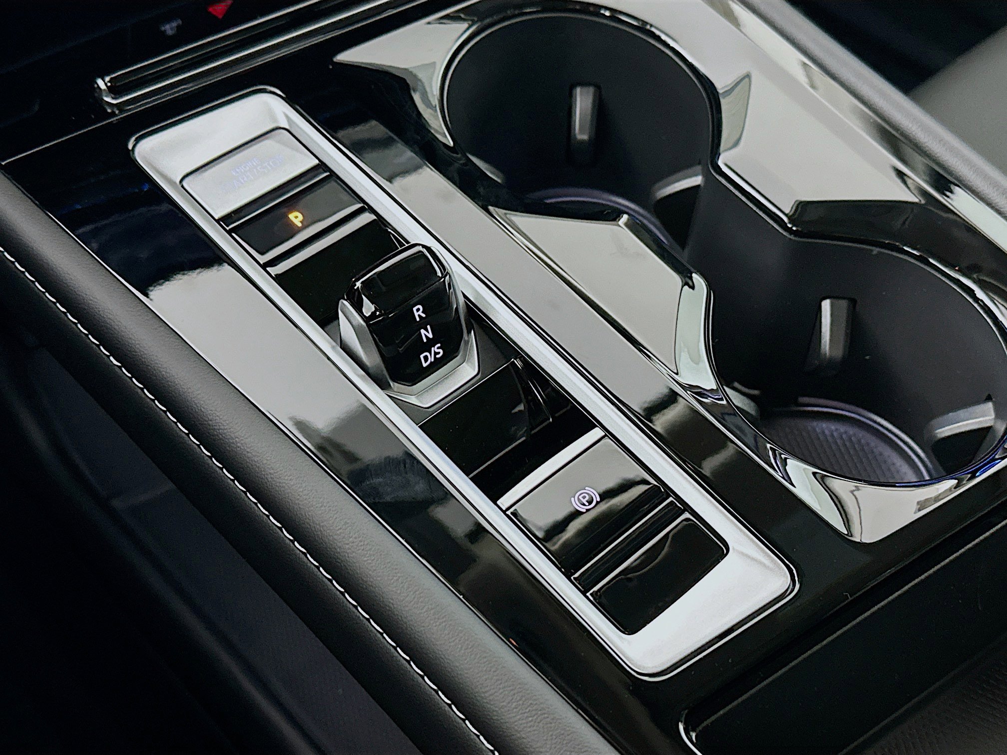 New 2026 Volkswagen Atlas SEL Premium R-Line image 17