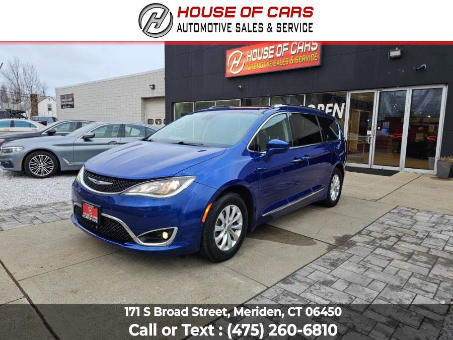 Used 2019 Chrysler Pacifica Touring-L w/ Advanced Safetytec Group image 8