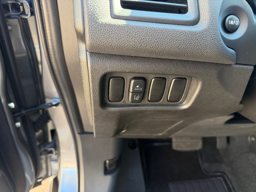 Used 2024 Mitsubishi Outlander Sport ES AWD/4WD image 30