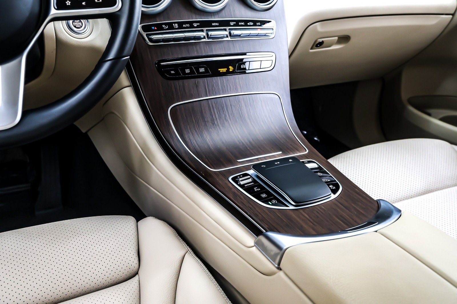 Used 2022 Mercedes-Benz GLC 300 image 6