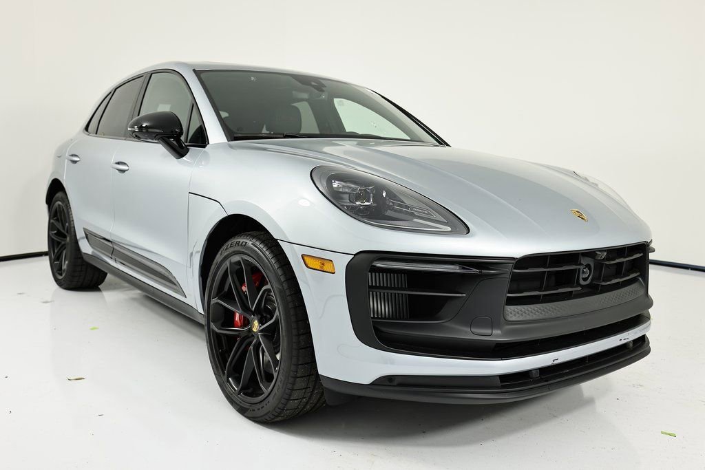 New 2026 Porsche Macan GTS image 9
