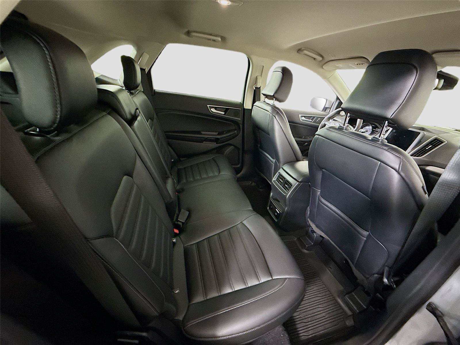 Used 2024 Ford Edge SEL w/ Convenience Package AWD/4WD image 19