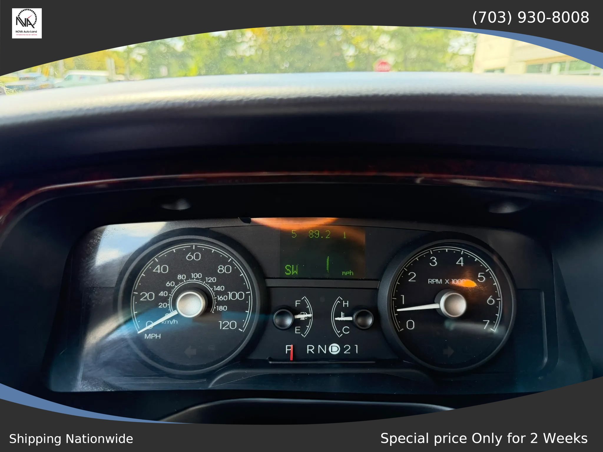 Used 2008 Lincoln Town Car Signature Limited RWD image 30