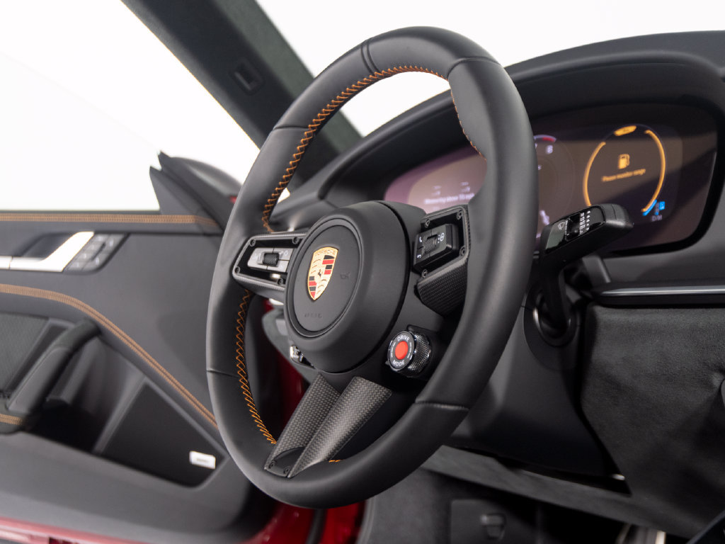 Certified 2026 Porsche 911 Carrera 4 GTS AWD/4WD image 38