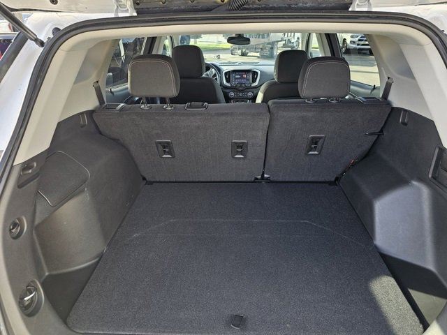 Certified 2022 GMC Terrain SLE w/ Driver Convenience Package image 17