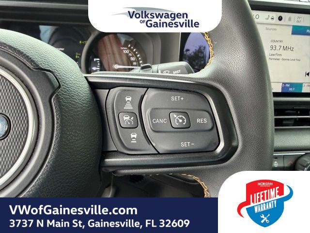 Used 2024 Jeep Wrangler Willys image 24