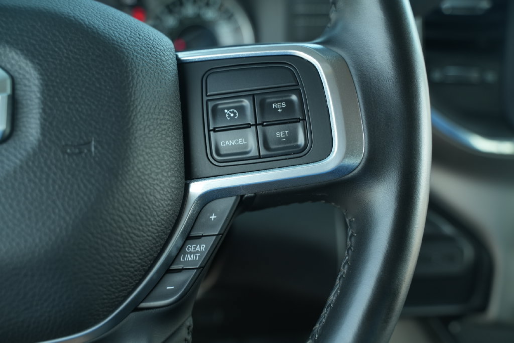Used 2021 RAM 3500 Laramie w/ Cold Weather Group AWD/4WD image 32