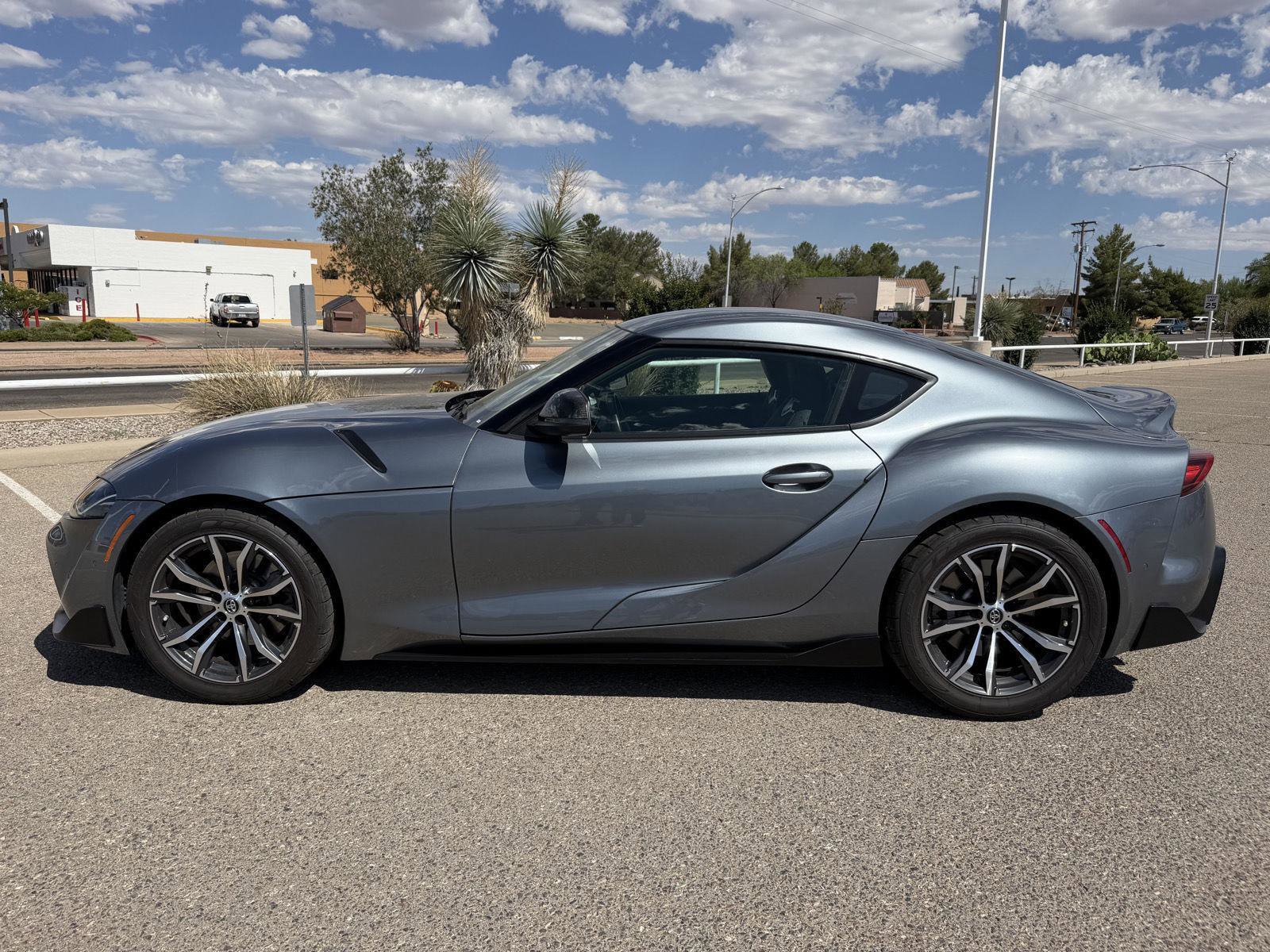 Used 2021 Toyota Supra w/ Safety & Technology Package RWD image 3