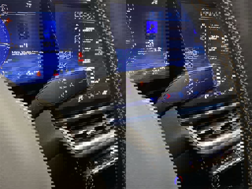 Used 2025 Chevrolet Equinox EV LT w/ Convenience Package image 25