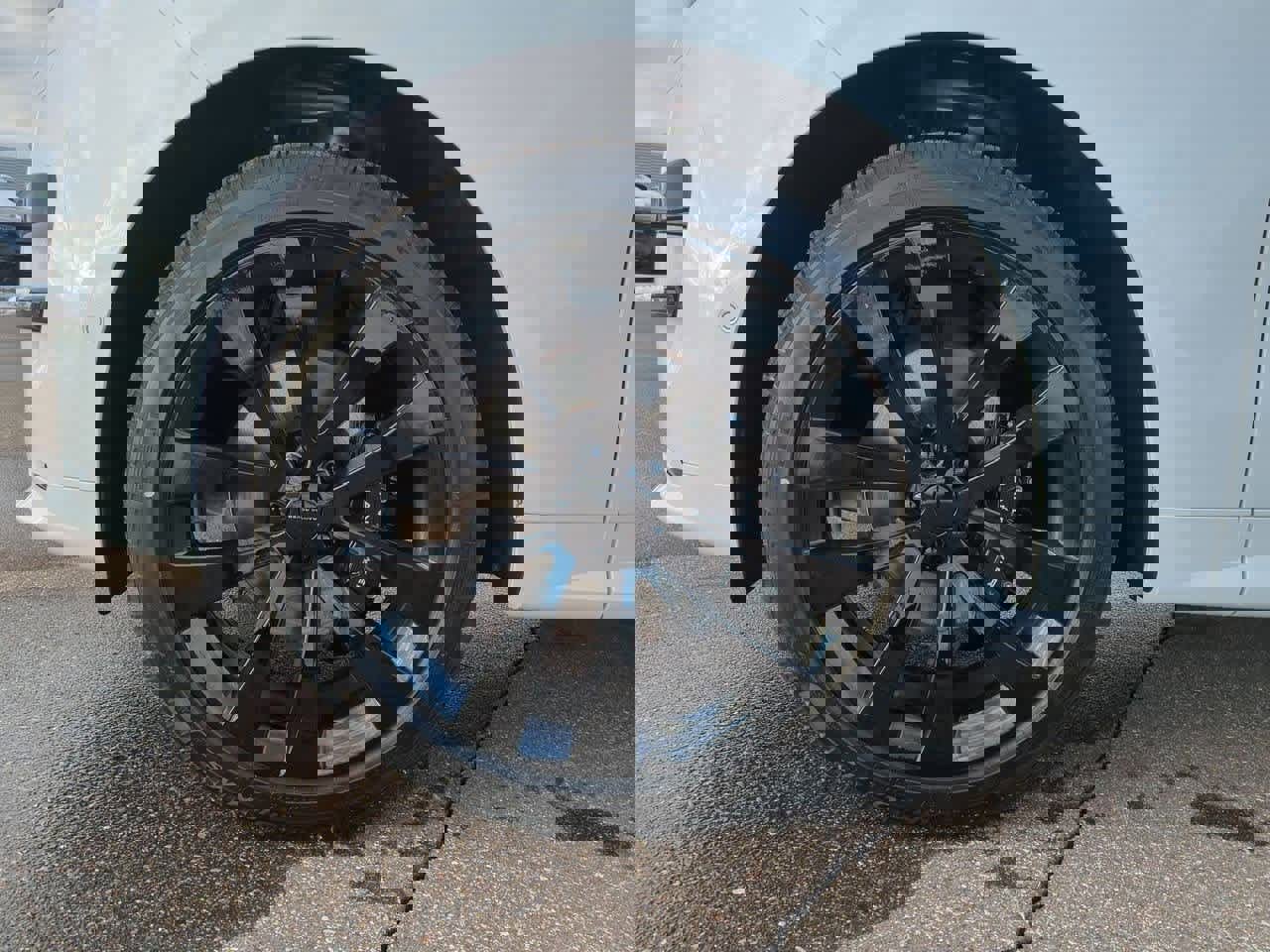 New 2026 Land Rover Range Rover Sport Dynamic SE image 13