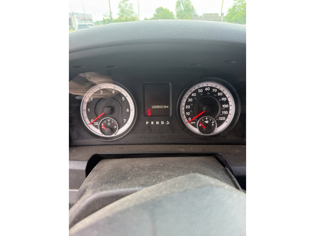 Used 2014 RAM 1500 Express w/ Black Ram 1500 Express Group RWD image 9