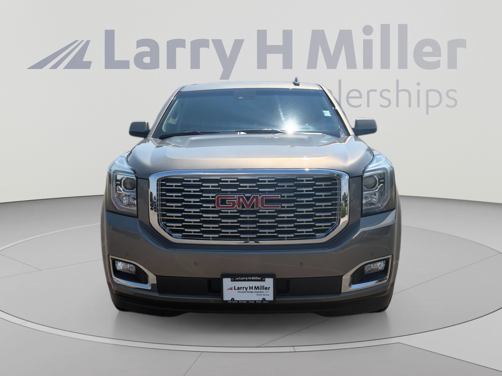 Used 2019 GMC Yukon Denali AWD/4WD image 9