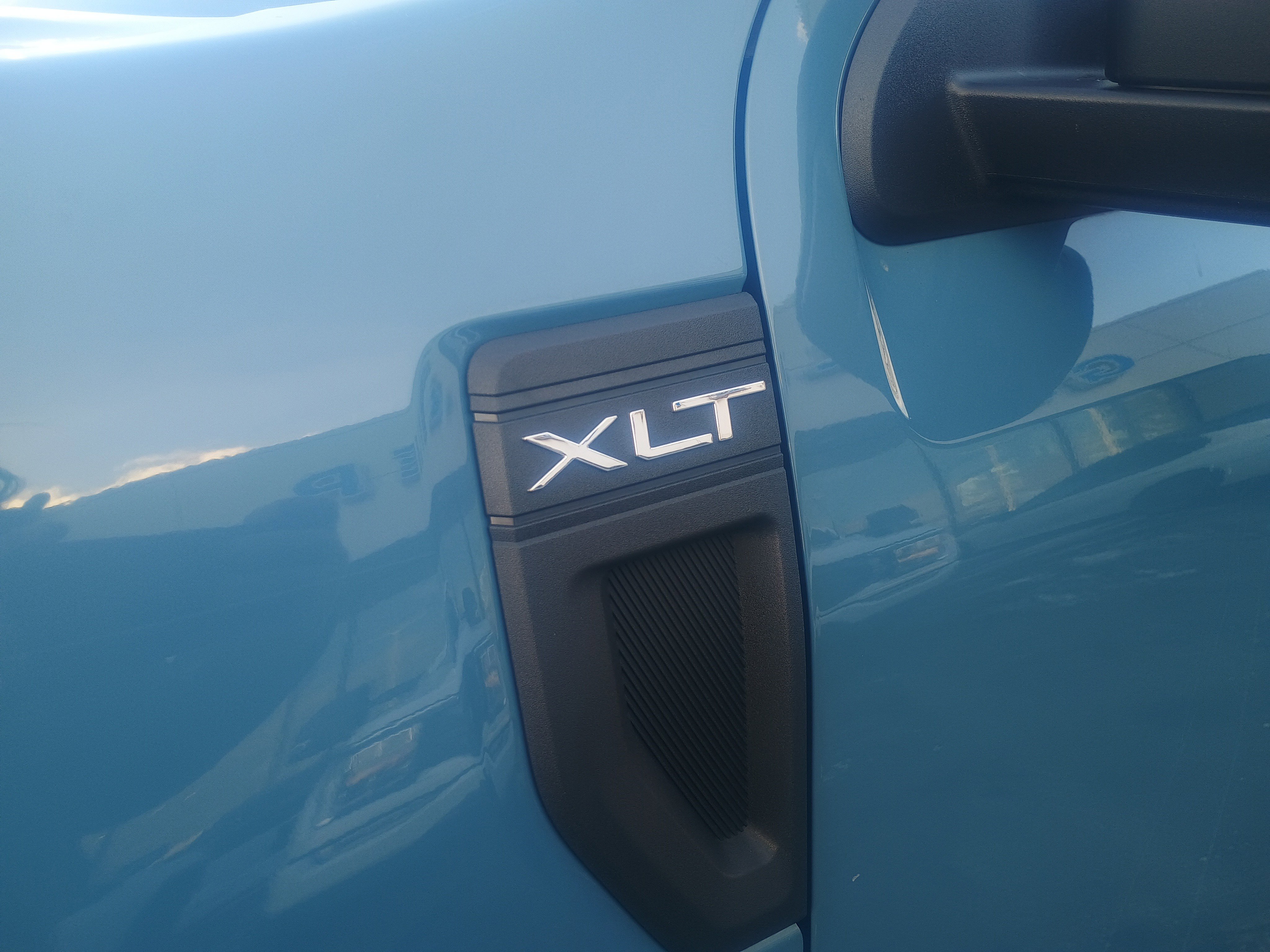 Used 2022 Ford Maverick XLT image 5