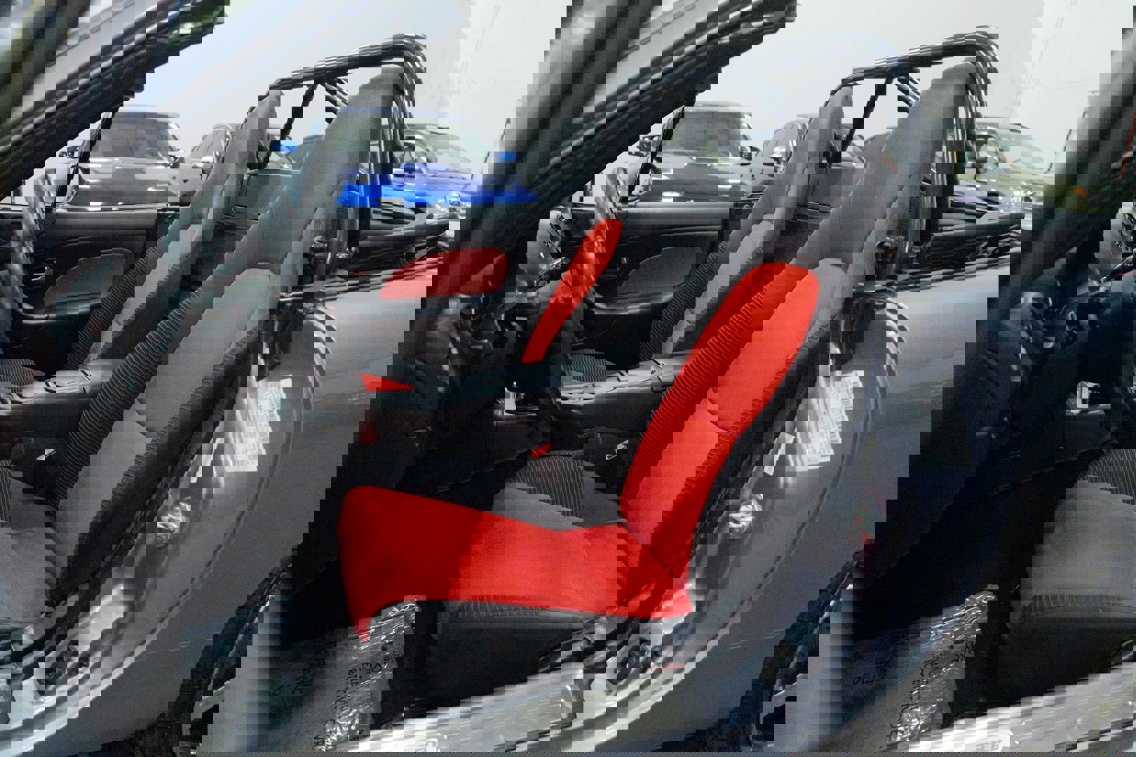 Used 2004 MAZDA MX-5 Miata MAZDASPEED image 25