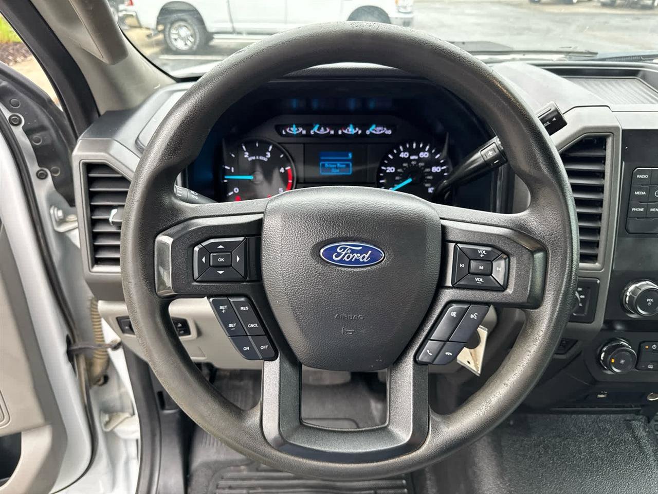 Used 2019 Ford F550 4x4 Regular Cab Super Duty image 20