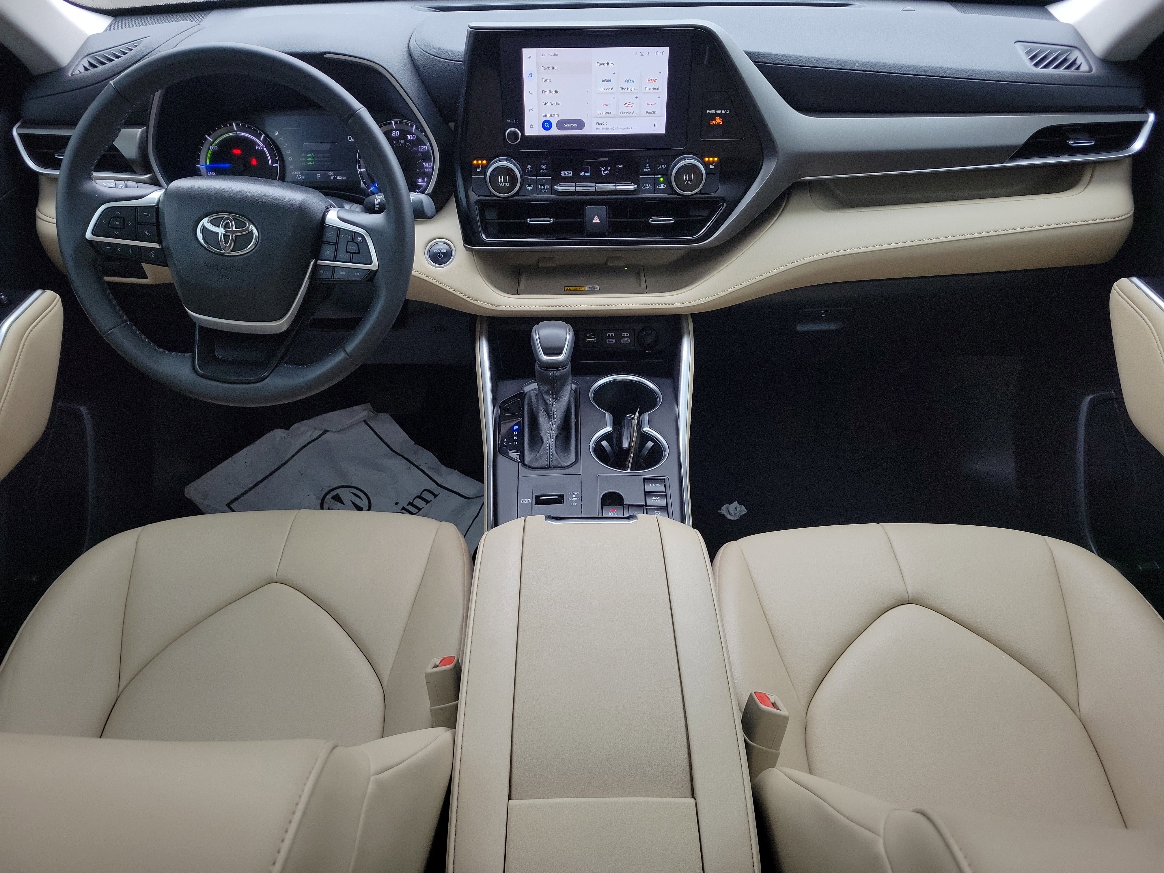 Used 2024 Toyota Highlander XLE image 15