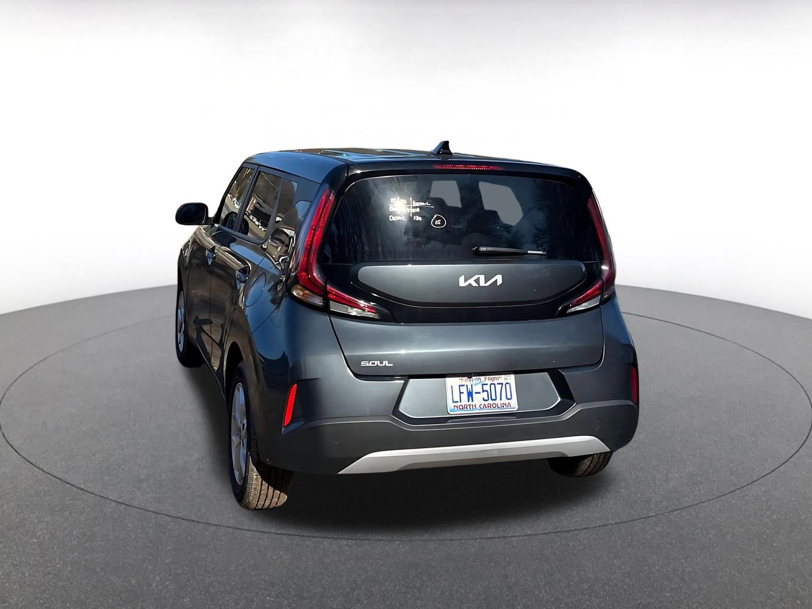 Used 2025 Kia Soul LX w/ LX Technology Package image 10