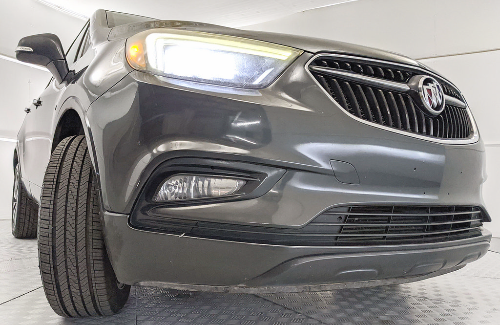 Used 2018 Buick Encore Essence AWD/4WD image 23