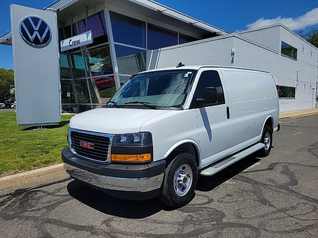 Used 2024 GMC Savana 2500 w/ Driver Convenience Package RWD image 1