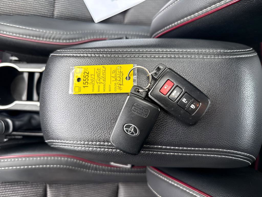 Used 2017 Toyota Corolla SE 50th Anniversary FWD image 31