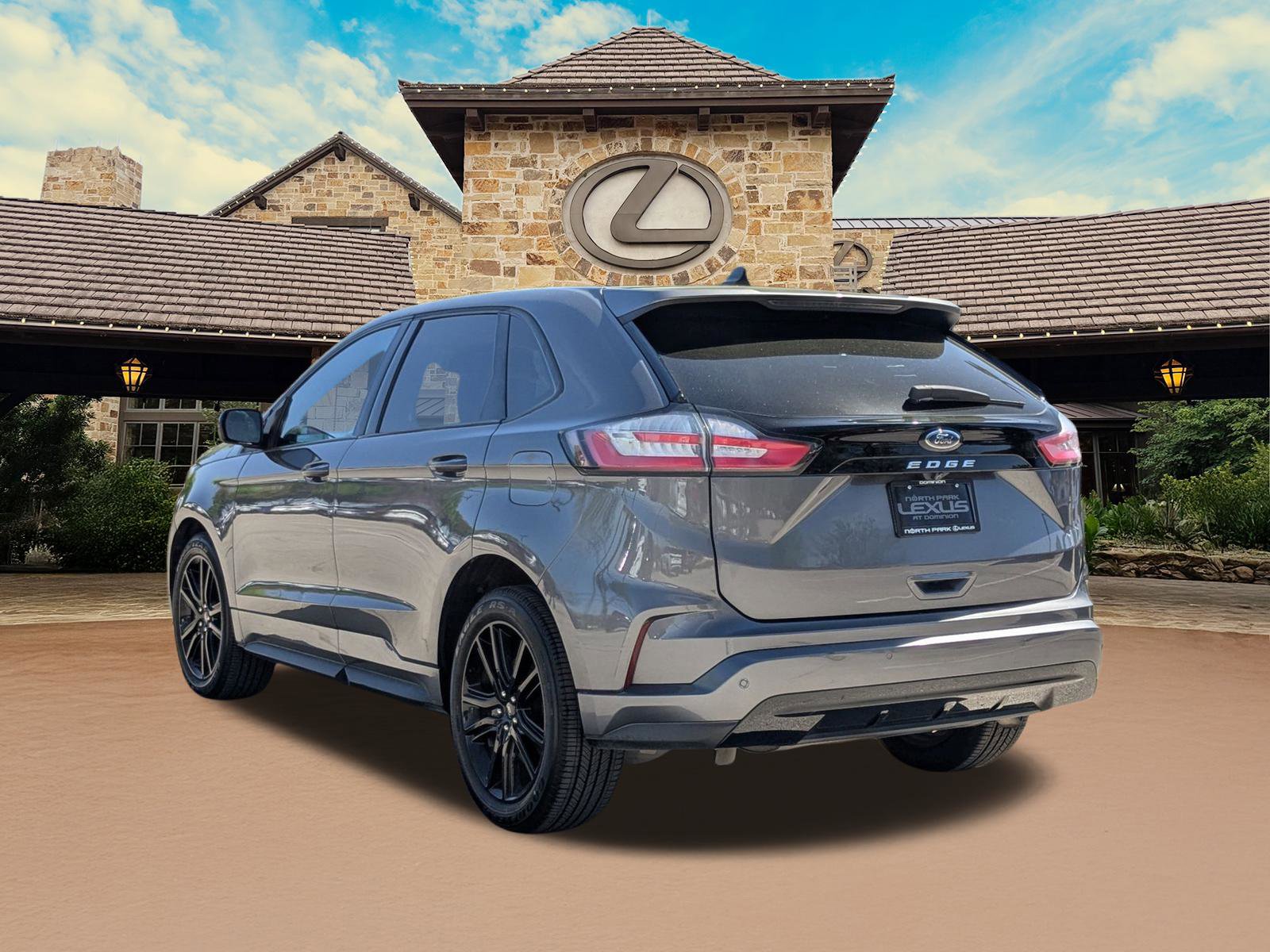 Used 2022 Ford Edge ST-Line image 3