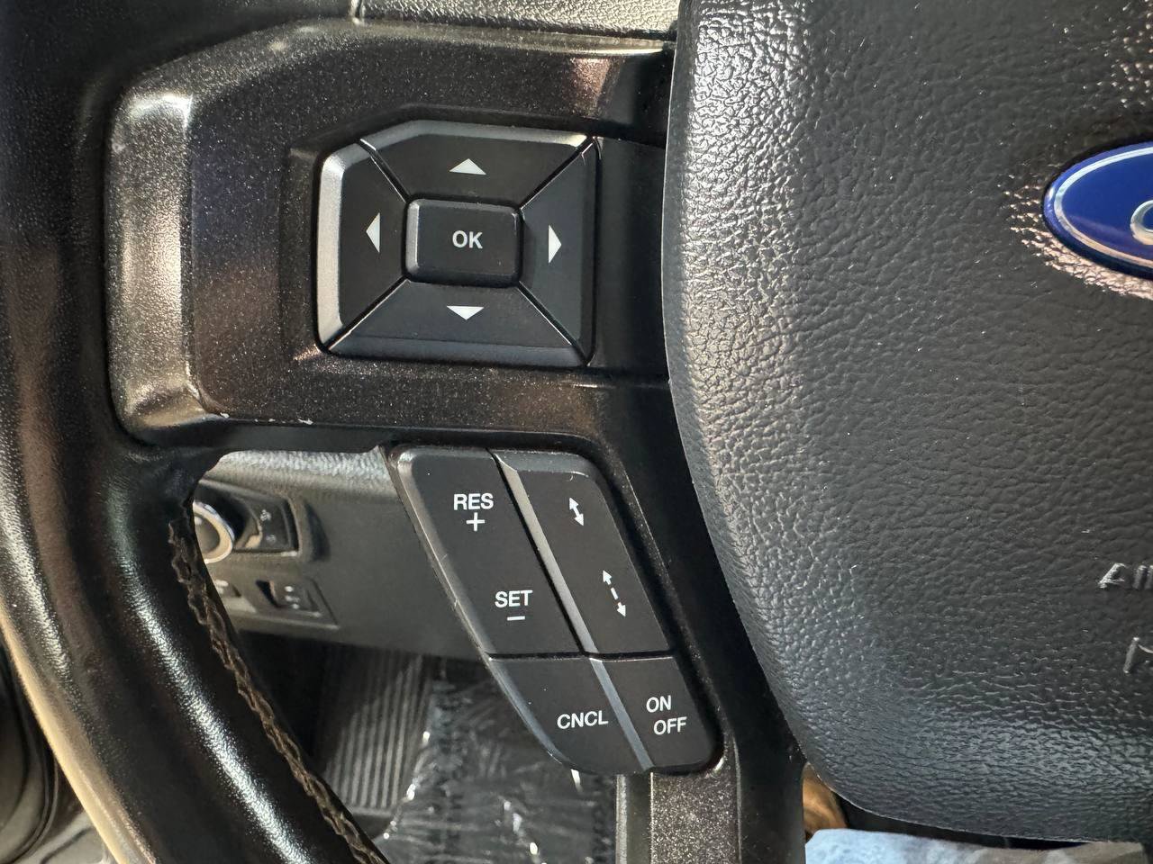 Used 2018 Ford Expedition Max Limited w/ Equipment Group 301A RWD image 24